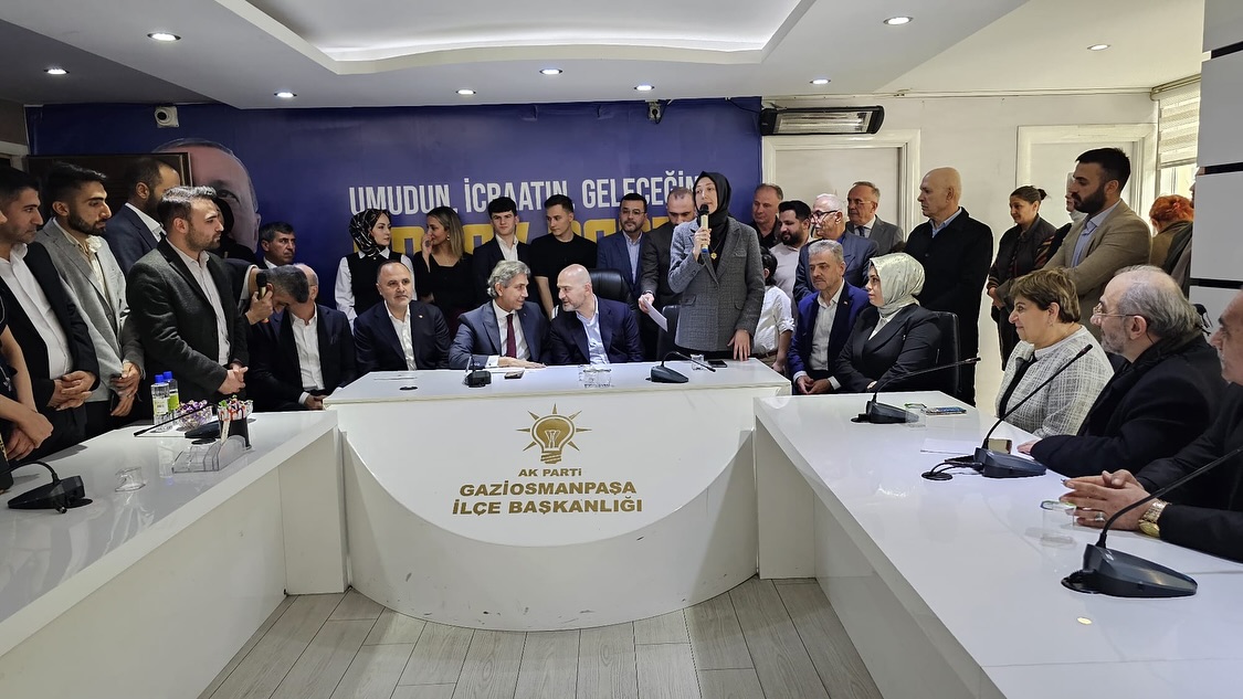 AK Parti Gaziosmanpaşa İlçe Başkanlığı’nda Geleneksel Bayramlaşma Programı Coşkuyla Gerçekleşti