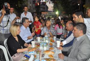 PAZARİÇİ MAHALLESİ'NDE GÖNÜL SOFRASI BEREKETİ